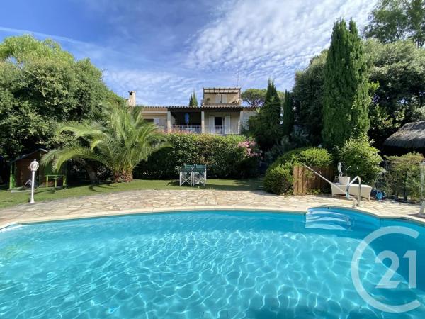 Maison à vendre  5 pièces - 150 m 2   STE MAXIME  - 83