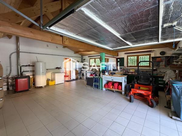 Maison 170m2 implantée sur une parcelle de 8350m2