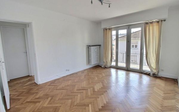 Appartement à vendre    3 pièces • 73,84 m2 Colmar