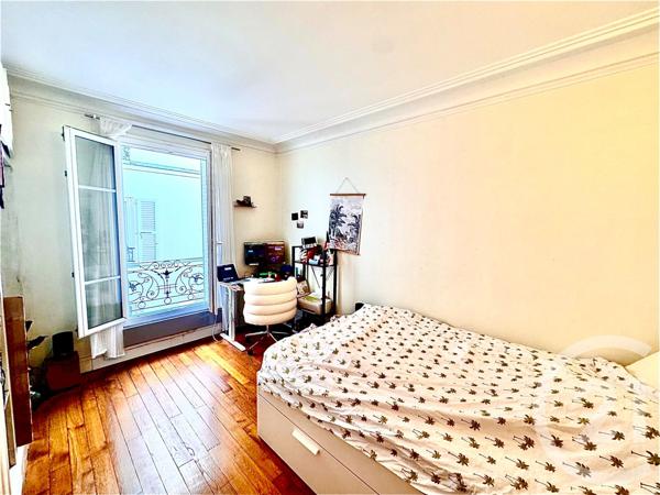 Appartement F4 à vendre  4 pièces - 48,75 m2 PARIS - 75015