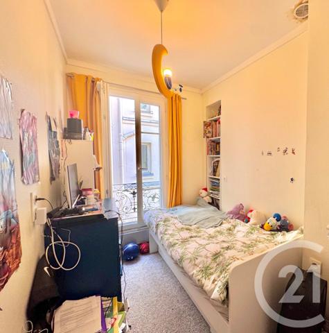 Appartement F4 à vendre  4 pièces - 48,75 m2 PARIS - 75015