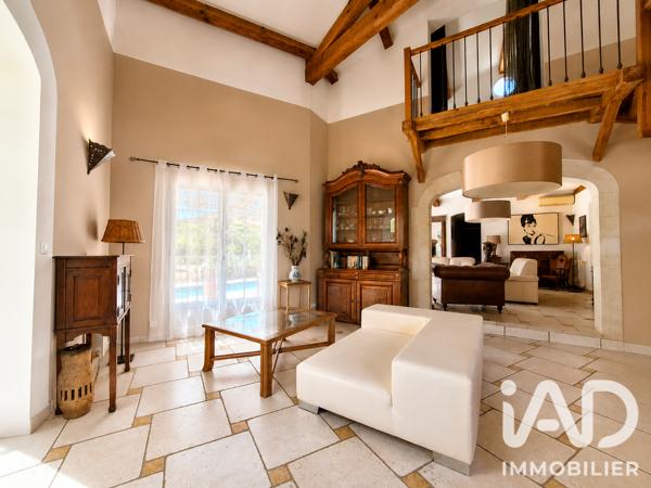 Maison à vendre 5 pièces 185,79 m² Saint-Martin-de-Valgalgues