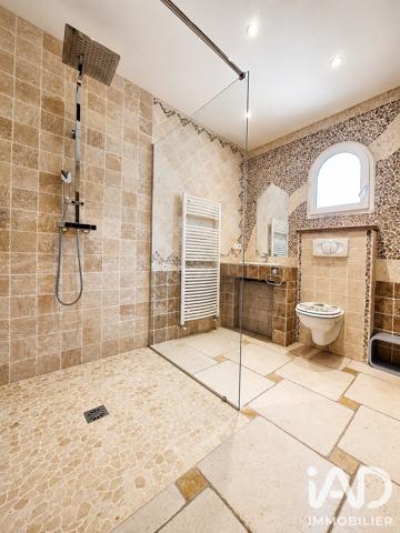 Maison à vendre 5 pièces 185,79 m² Saint-Martin-de-Valgalgues