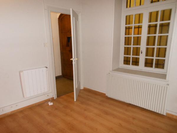 A louer local d'activité Bourg centre rue d'Espagne