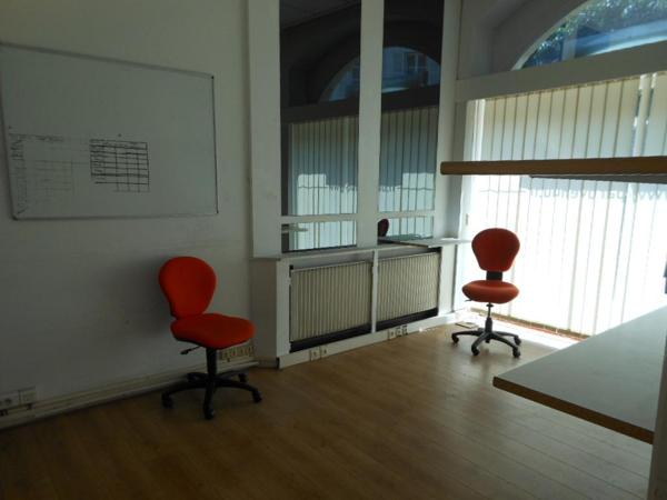 A louer local d'activité Bourg centre rue d'Espagne