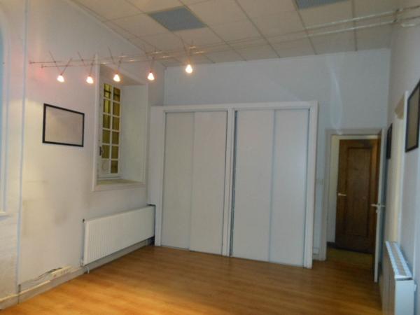 A louer local d'activité Bourg centre rue d'Espagne