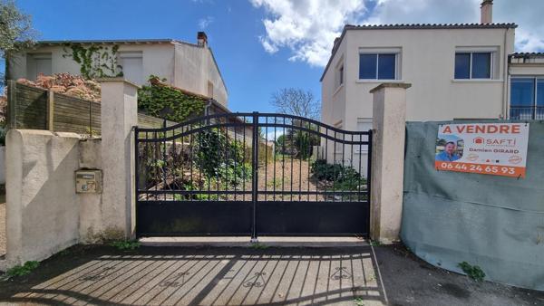RARE - AYTRE SECTEUR LA COURBE - TERRAIN 928M2 - LIBRE DE CONSTRUCTEUR