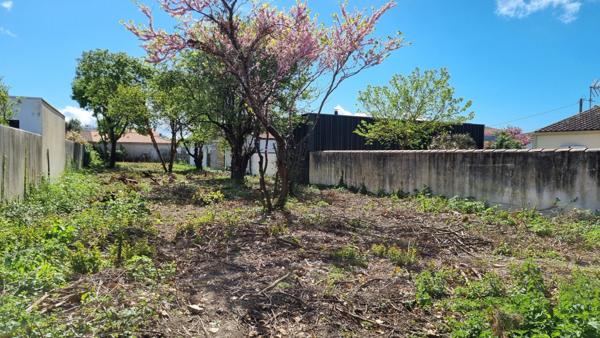RARE - AYTRE SECTEUR LA COURBE - TERRAIN 928M2 - LIBRE DE CONSTRUCTEUR