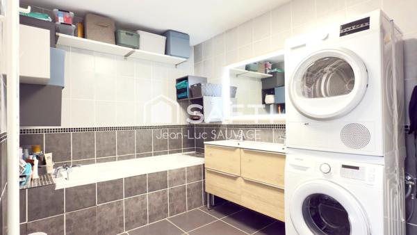 Grande maison rénovée, grand jardin, 4 ch