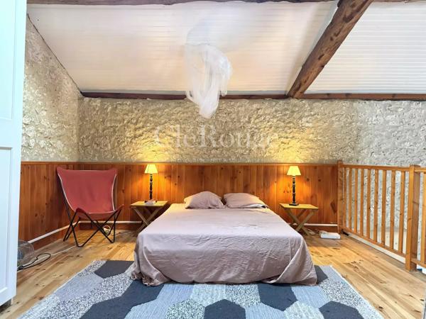 10 minutes d’Eymet – Maison avec volumes exceptionnels et piscine
