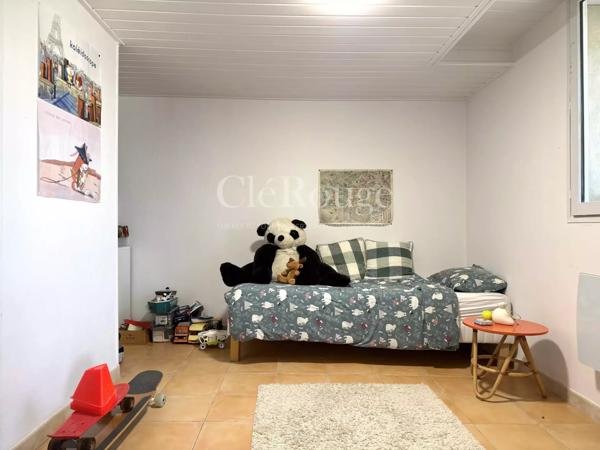 10 minutes d’Eymet – Maison avec volumes exceptionnels et piscine