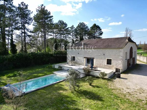 10 minutes d’Eymet – Maison avec volumes exceptionnels et piscine