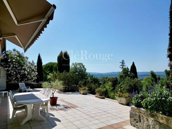 Proche d'Agen - Élégante maison de maître de 5 chambres, piscine et vue imprenable avec 16 hectares de terrain