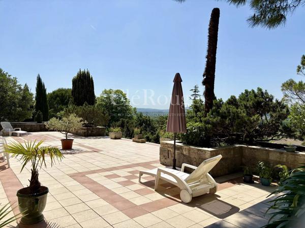 Proche d'Agen - Élégante maison de maître de 5 chambres, piscine et vue imprenable avec 16 hectares de terrain
