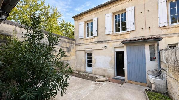 MAISON DE VILLE 176 m²  4 CHAMBRES  COUR & GARAGE
