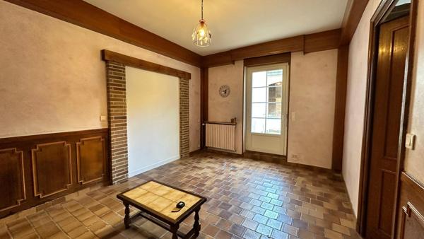 MAISON DE VILLE 176 m²  4 CHAMBRES  COUR & GARAGE