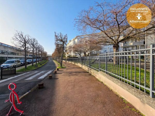 Vente Appartement 3 pièces 63 m2 à Évry-Courcouronnes