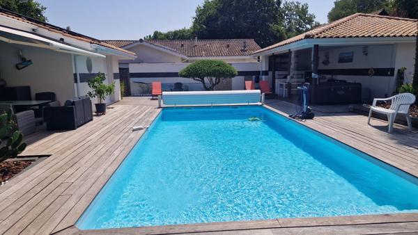 GUJAN-MESTRAS VILLA 140 M² 4 CHAMBRES PISCINE JACCUZI GARAGE TERRAIN  787 M²
