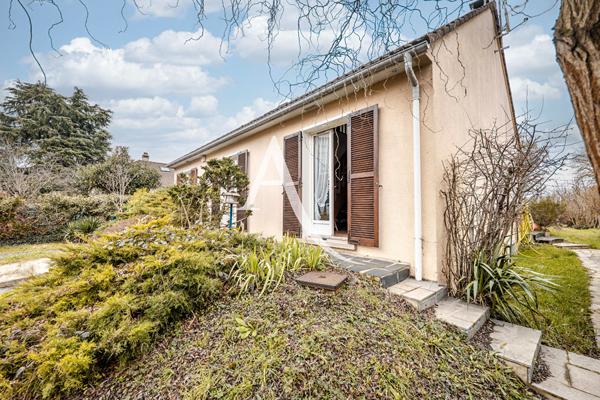 MAISON SPACIEUSE AVEC SOUS SOL !!!