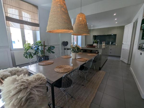 Cahors centre-ville – Maison ancienne rénovée avec jardin, garage et jacuzzi