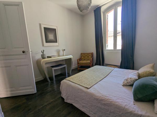 Cahors centre-ville – Maison ancienne rénovée avec jardin, garage et jacuzzi