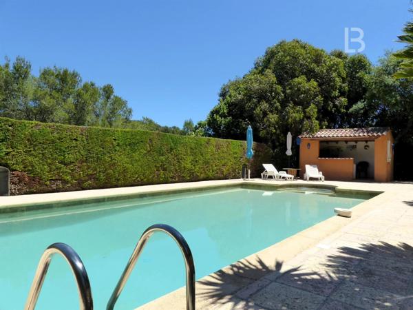Carqueiranne – Belle demeure avec magnifiques vues