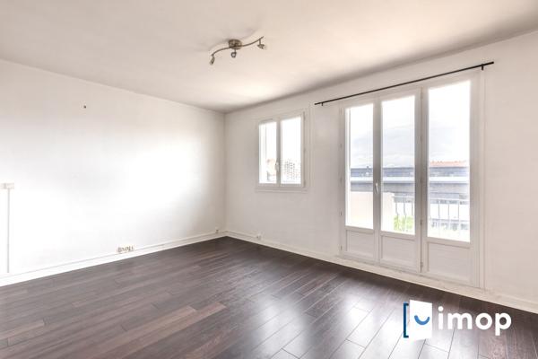 35 m2 avec extérieur garage fermé et cave