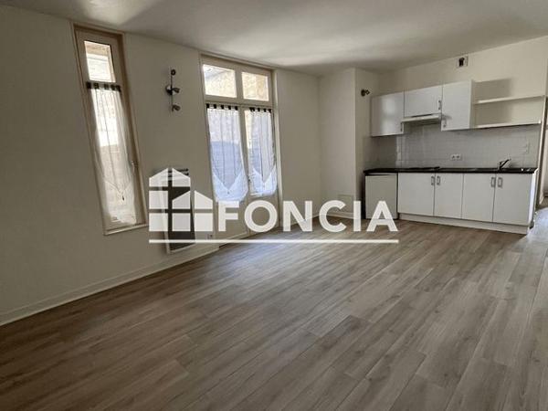 Location Appartement 2 pièces 55.6 m² - 2 RUE SAINT JEAN Niort 79000