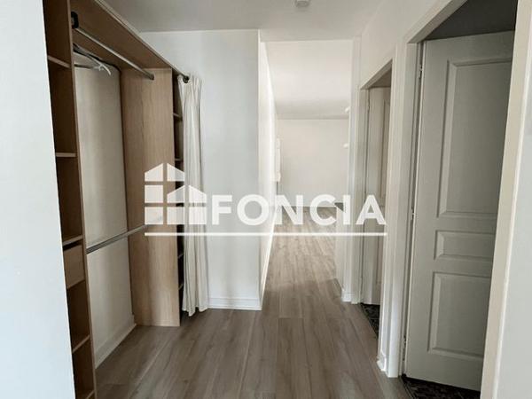 Location Appartement 2 pièces 55.6 m² - 2 RUE SAINT JEAN Niort 79000