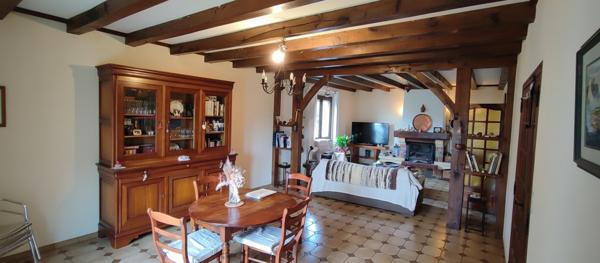 Maison de plain-pied DPE C avec panneaux solaires sur terrain de 1 750 m² Rignac