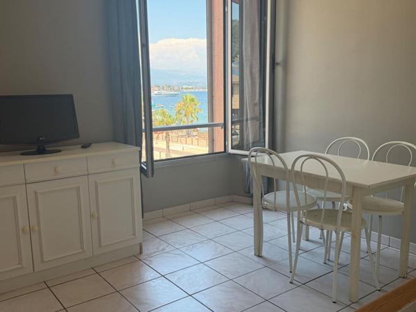Théoule sur Mer, Studio 22m²  avec  Vue mer,  Port et plages à pied