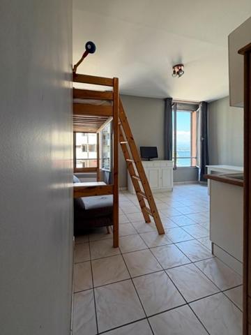 Théoule sur Mer, Studio 22m²  avec  Vue mer,  Port et plages à pied