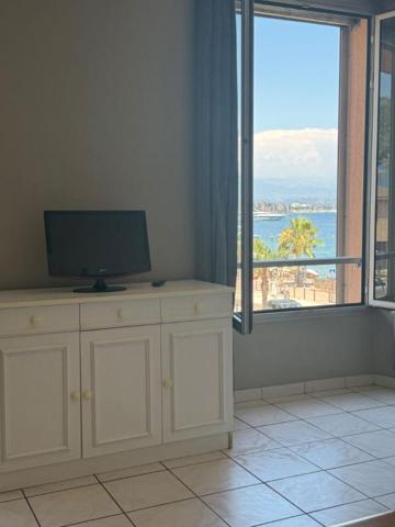 Théoule sur Mer, Studio 22m²  avec  Vue mer,  Port et plages à pied