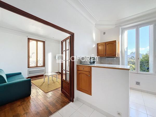 Location appartement Chatou - 1 pièce(s) - 27 m² - 850 €/mois