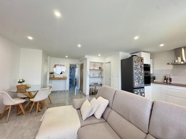 Appartement rénové avec terrasses