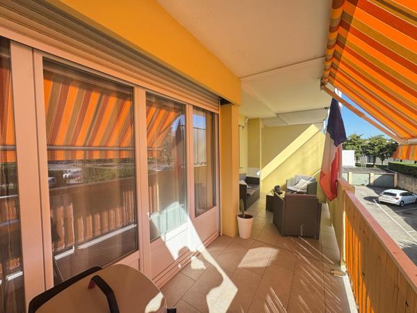 Appartement rénové avec terrasses