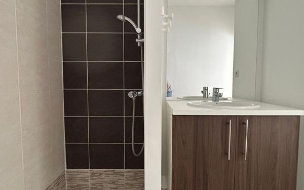 Appartement à vendre    2 pièces • 41,30 m2 Nîmes