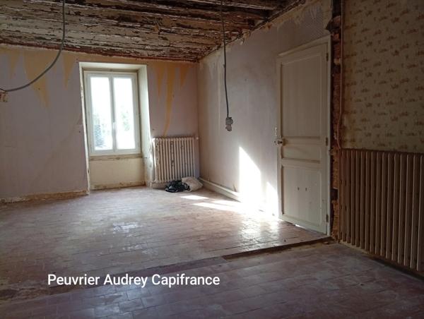 Maison à vendre 7 pièces BEAUVILLIERS (28)
