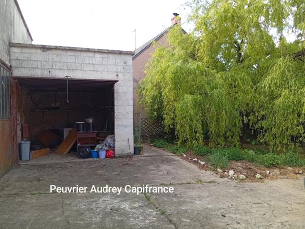 Maison à vendre 7 pièces BEAUVILLIERS (28)