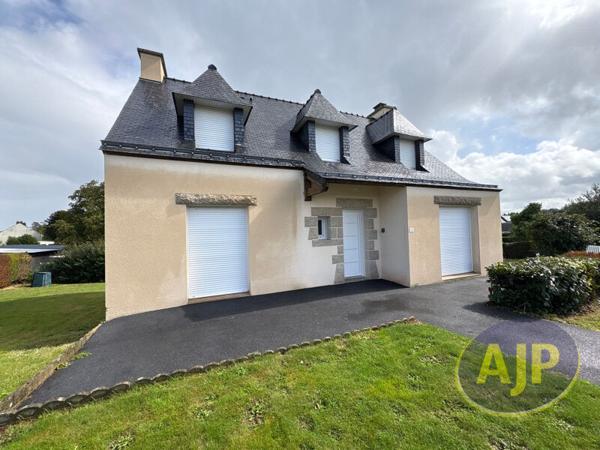Location maison Plumelec : 985 € - AJP Immobilier Plumelec