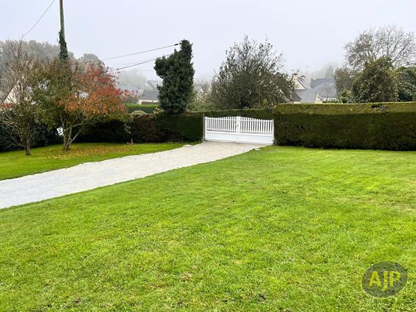 Location maison Plumelec : 985 € - AJP Immobilier Plumelec