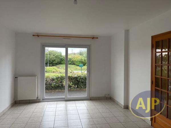 Location maison Plumelec : 985 € - AJP Immobilier Plumelec