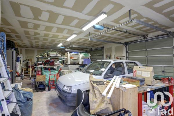 Maison à vendre 6 pièces 196 m² Massac-Séran