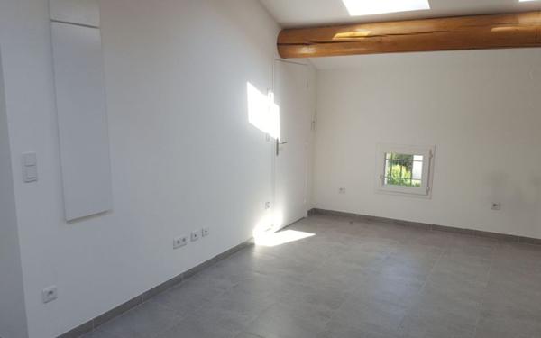 Appartement à louer    3 pièces • 55,01 m2 Carpentras