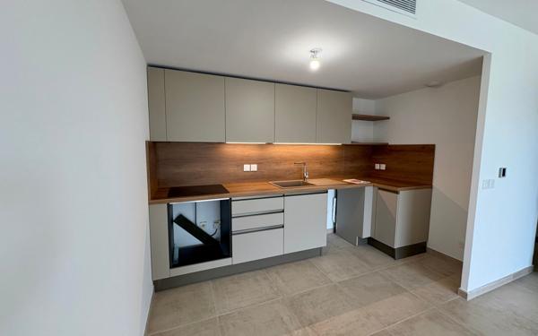 Appartement à louer    3 pièces • 61,14 m2 Villeneuve-Loubet