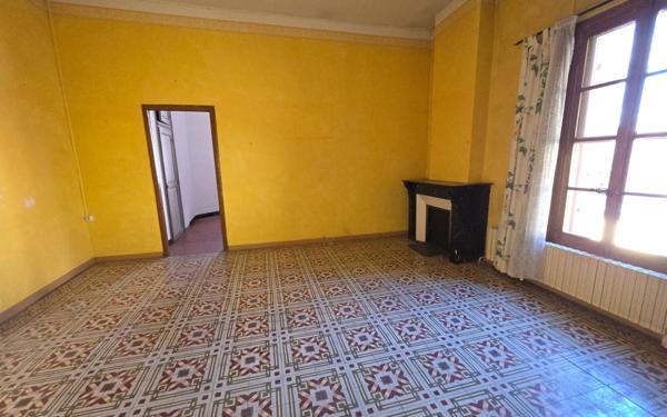 Maison à vendre    7 pièces •  Bessan