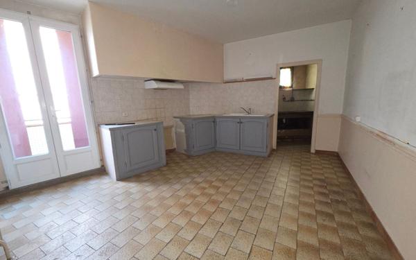 Maison à vendre    7 pièces •  Bessan