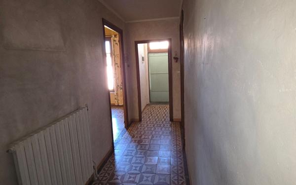 Maison à vendre    7 pièces •  Bessan