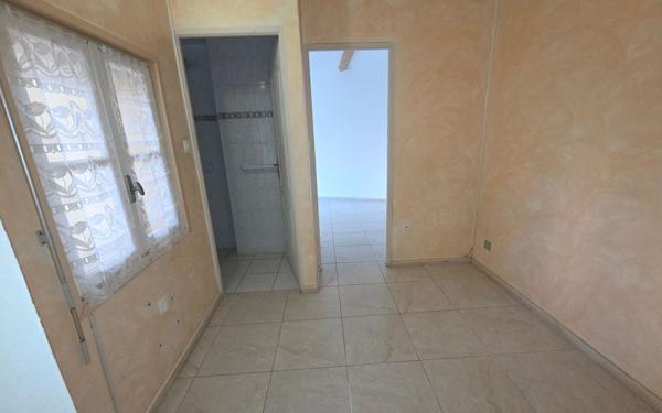 Maison à vendre    7 pièces •  Bessan