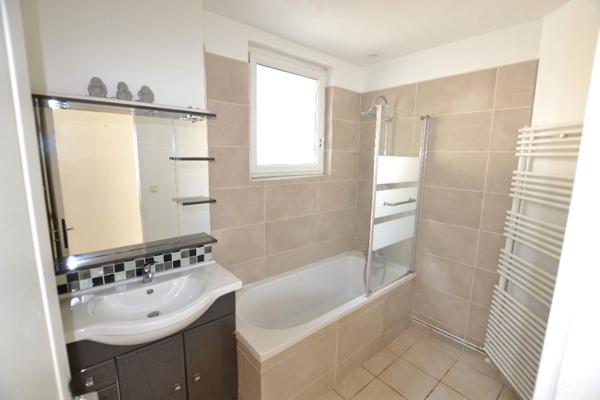 Maison Soucieu En Jarrest 5 pièces 94 m2